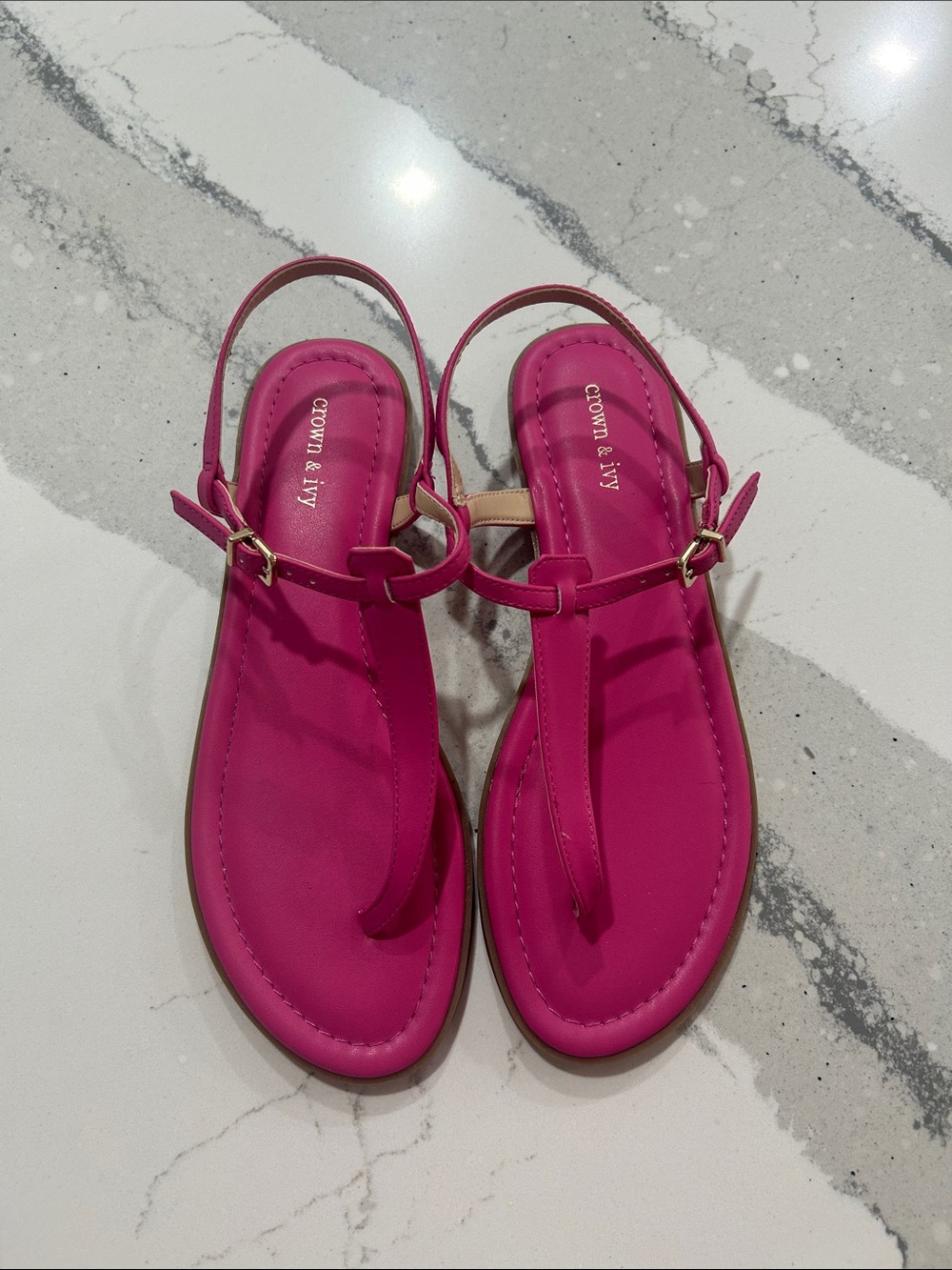 Crown & Ivy Fuchsia T-Strap Flat Sandals